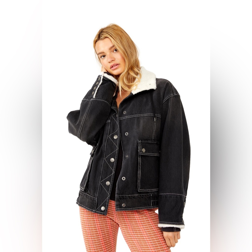 Free People We The Free Ariel Cozy Denim Bomber Jacket Faded Black Sherpa Large